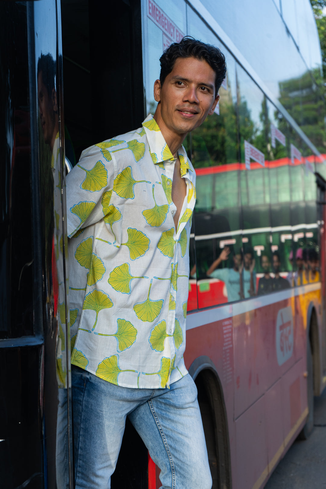 Zobo White Relaxed Fit Short Sleeve Shirt