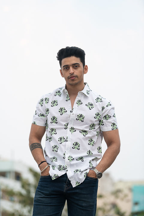 Muchhad Green Relaxed Fit Short Sleeve Shirt